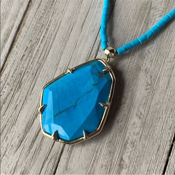 Kendra Scott Beatrix Aqua Blue Howlite Pendant Necklace New with tags! - Picture 3 of 12
